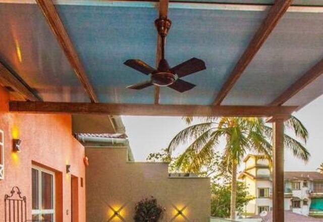 Luxury 2 BHK Private Pool Penthouse photo 2