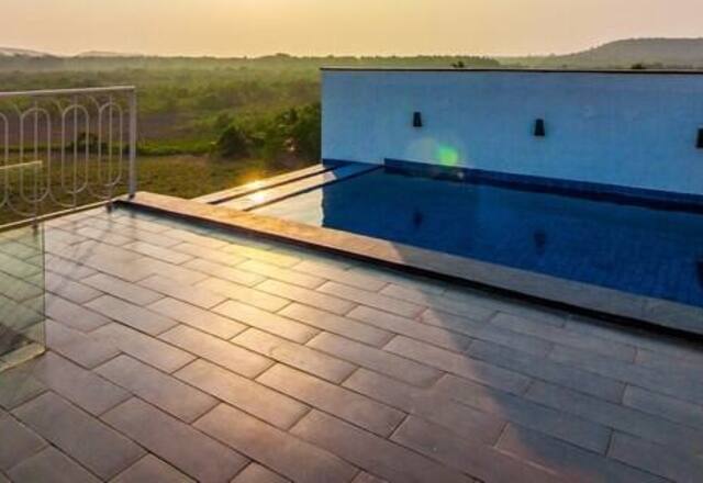 Luxury 3 BHK Private Pool Penthouse