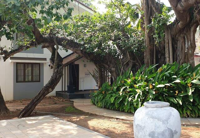 Sea View 4 BHK Villa photo 2
