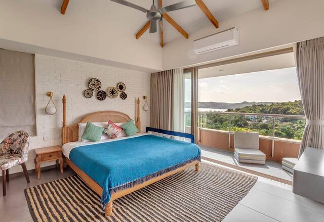 4 BHK Villa