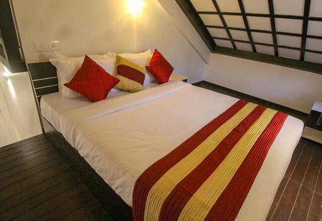 Ultra Luxury 4 BHK Private Pool Villa photo 4