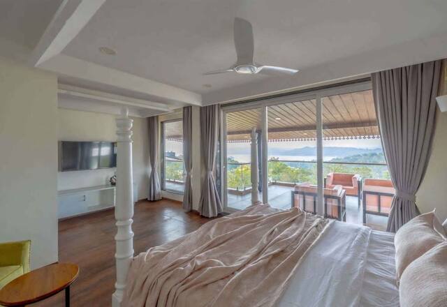 Sea View 5 BHK Villa photo 3