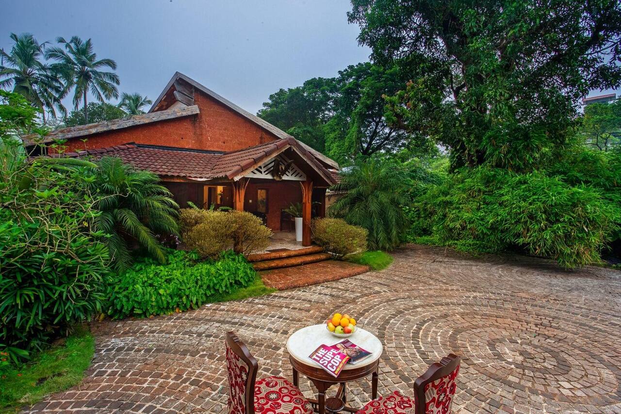 6 BHK Villa photo 1