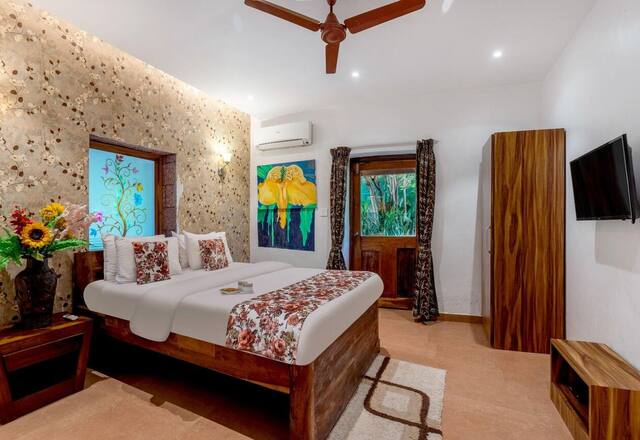 6 BHK Villa photo 4
