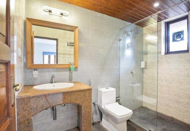 6 BHK Villa photo 5