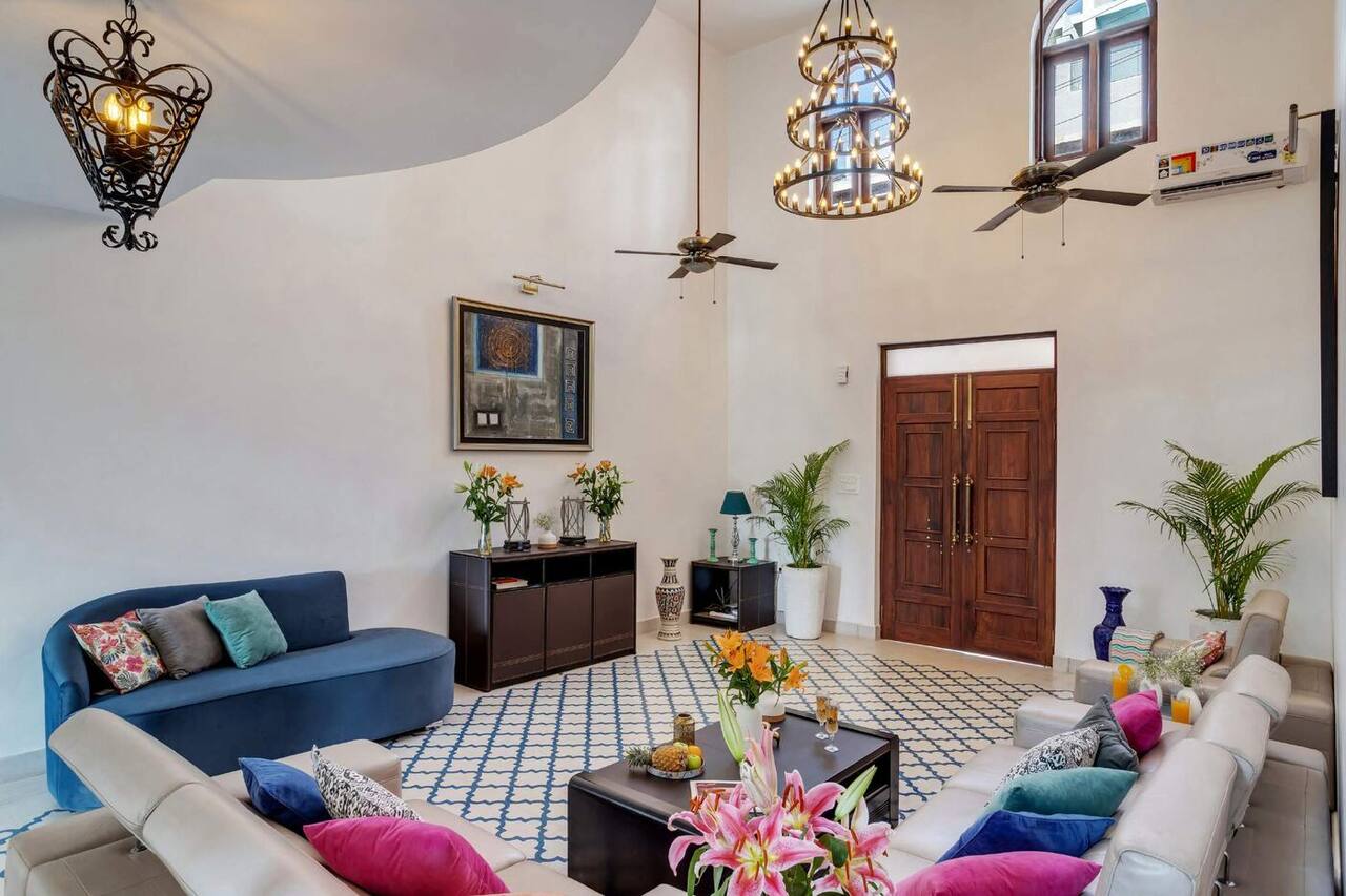 10 BHK Villa photo 1