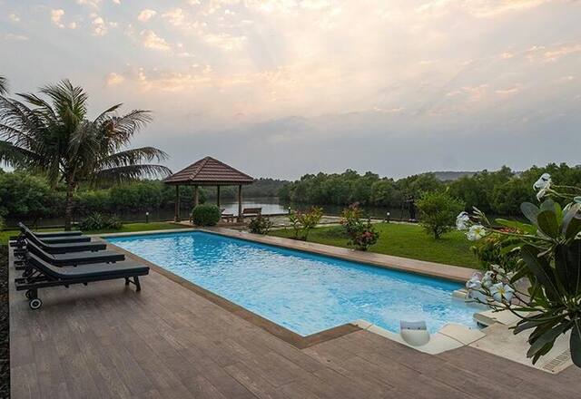 11 BHK Villa photo 3