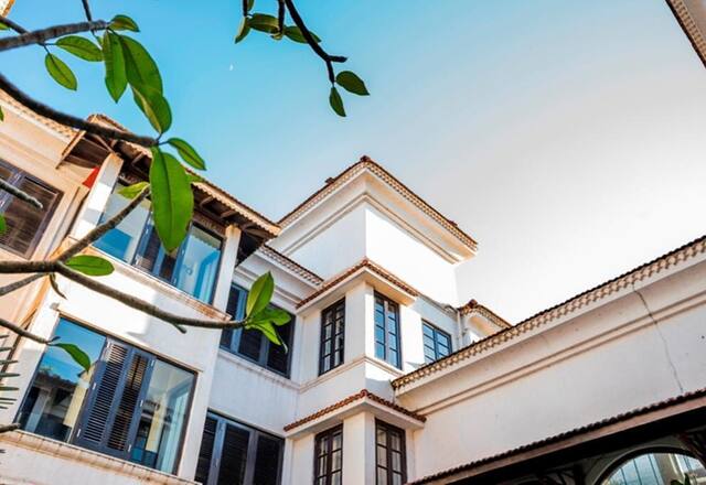 Luxury 20 BHK Private Pool Villa