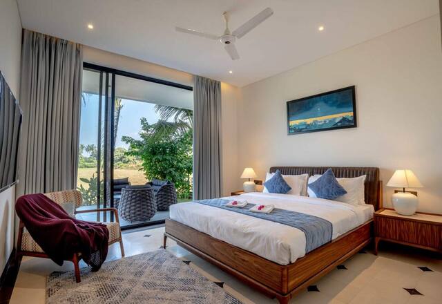 42 BHK Villa photo 3